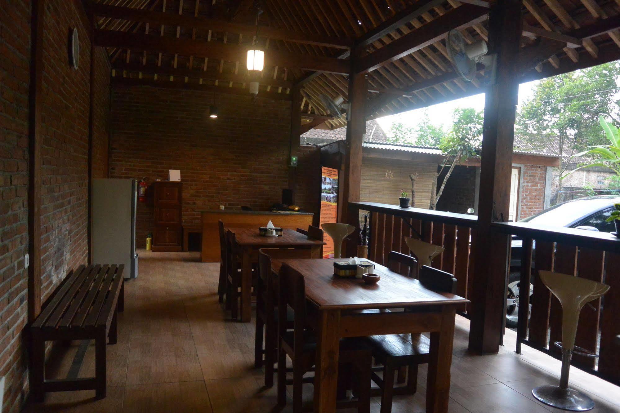 Cempaka Villa Magelang Εξωτερικό φωτογραφία