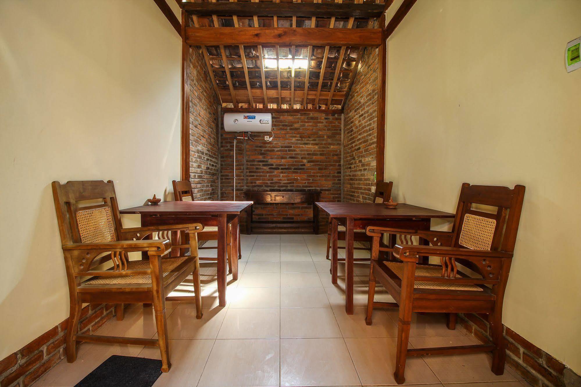 Cempaka Villa Magelang Εξωτερικό φωτογραφία
